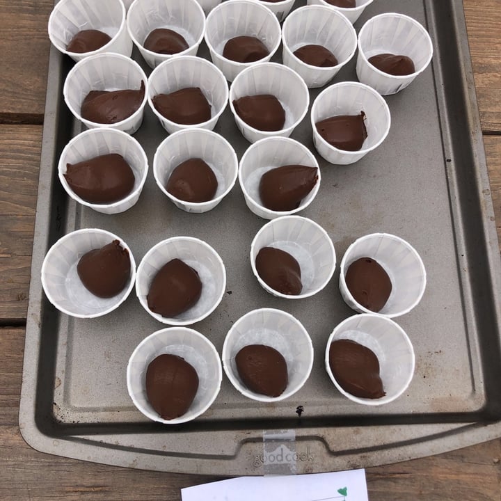 photo of Vegan By Dani Chocolate Avocado Mousse shared by @adlerme on  15 May 2021 - review