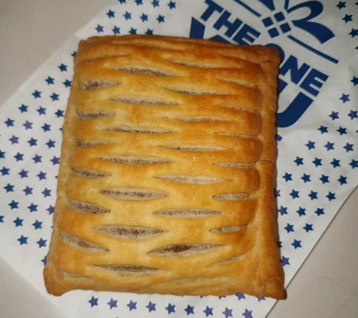 photo of Greggs Vegan Stake Bake shared by @rubyannds on  09 Jan 2020 - review