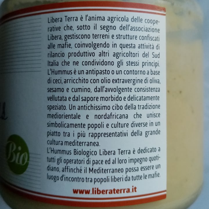 photo of Il gusto dei legumi Hummus di ceci shared by @valeveg75 on  22 May 2021 - review