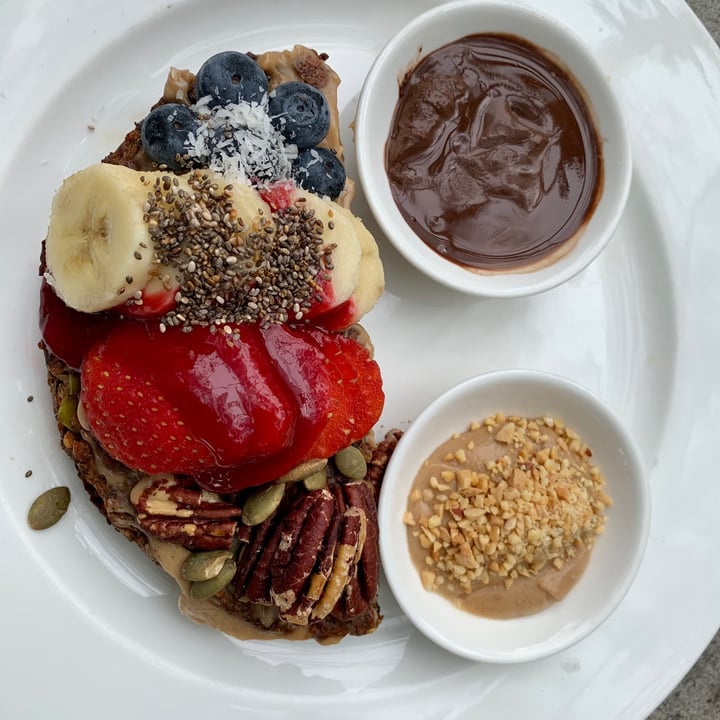 photo of Privé CHIJMES PB&J with Flourless Banana & Oat Pancakes shared by @happyfitvegan on  19 Dec 2020 - review