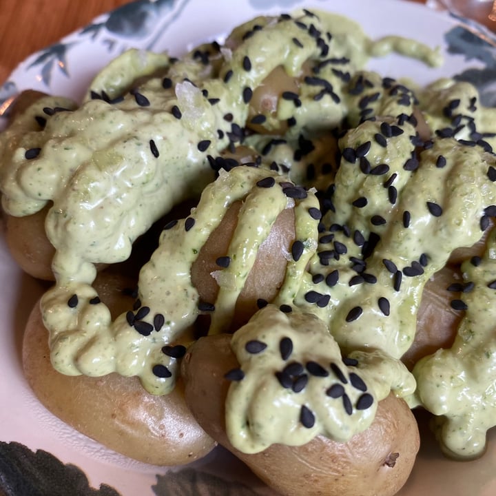 review photo of LA CAMELIA VEGAN BAR Patatas con mojo shared by @laveganorte on 02 Mar 2021 - review