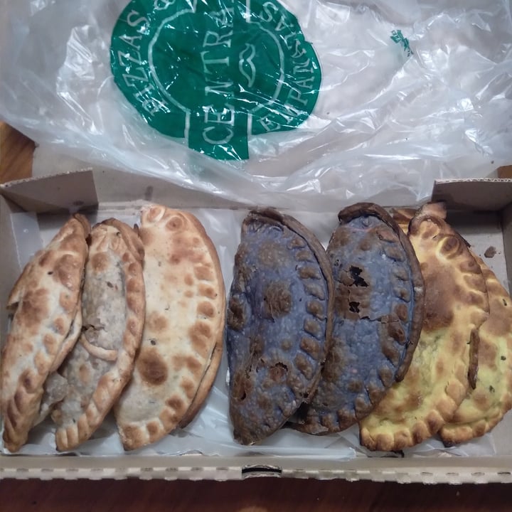 review photo of Central de empanadas Empanadas shared by @almizkle on 21 Dec 2021 - review