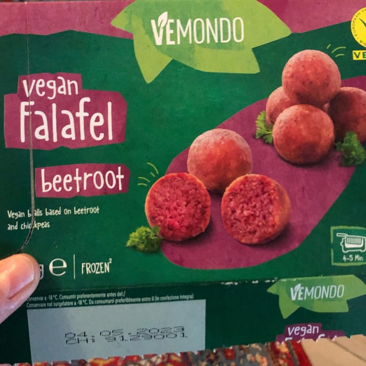 photo of Vemondo  falafel barbabietola shared by @chiaramente on  04 Oct 2022 - review