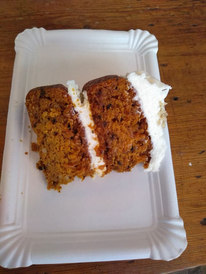 photo of La Besneta Carrot Cake vegano shared by @nuriaolme on  01 Aug 2019 - review