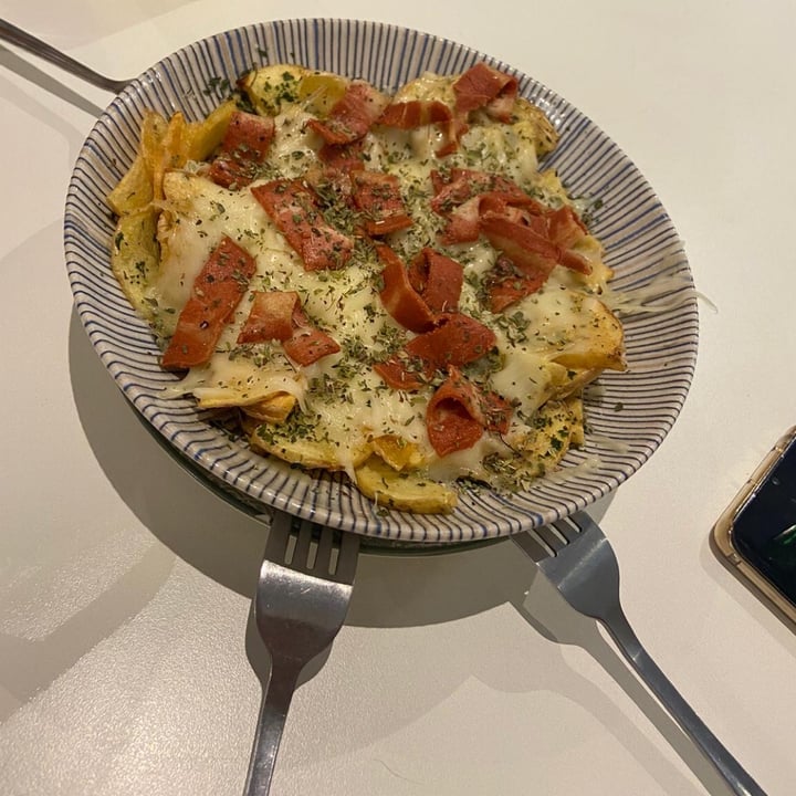 photo of El Ojú Papas Con "Bacon" Y "Queso" shared by @estherfe on  31 Jul 2021 - review