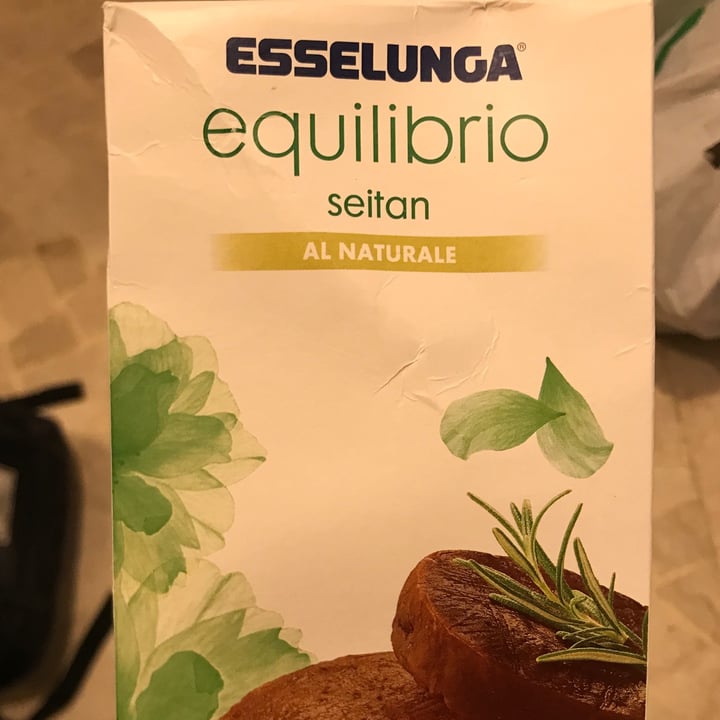 photo of Esselunga Seitan al naturale shared by @roru on  07 May 2022 - review