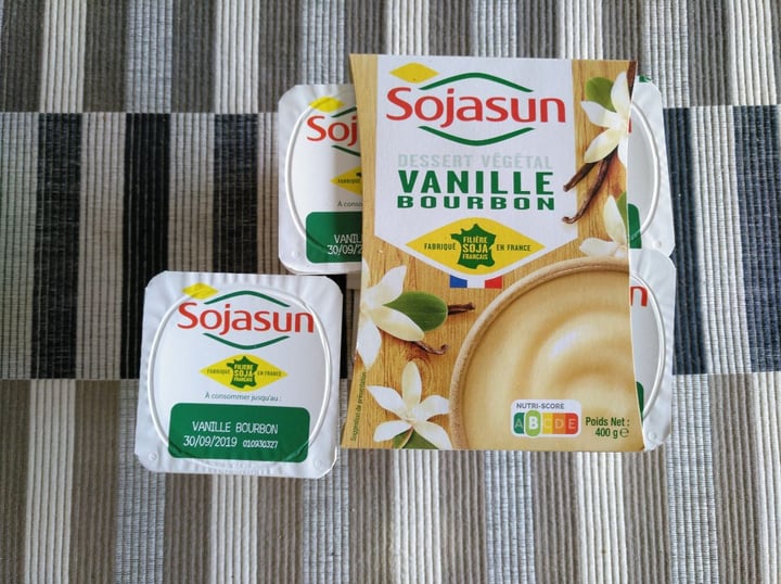 photo of Sojasun Dessert Végétal Vanille Bourbon shared by @viajeracronica on  14 Oct 2019 - review