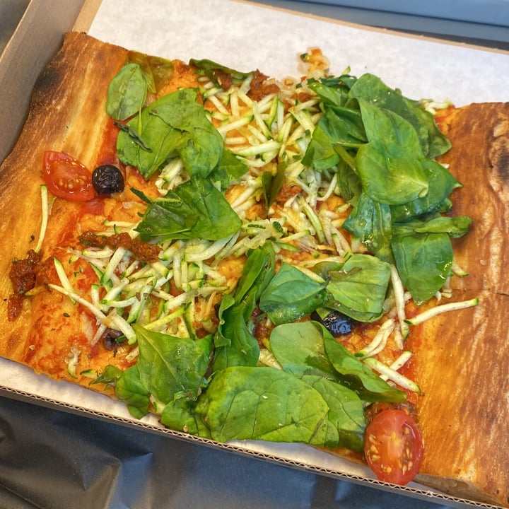 review photo of VITO SBB Pizza Con Formaggio Vegano E Spinacini shared by @alicesignorini on 31 Mar 2022 - review