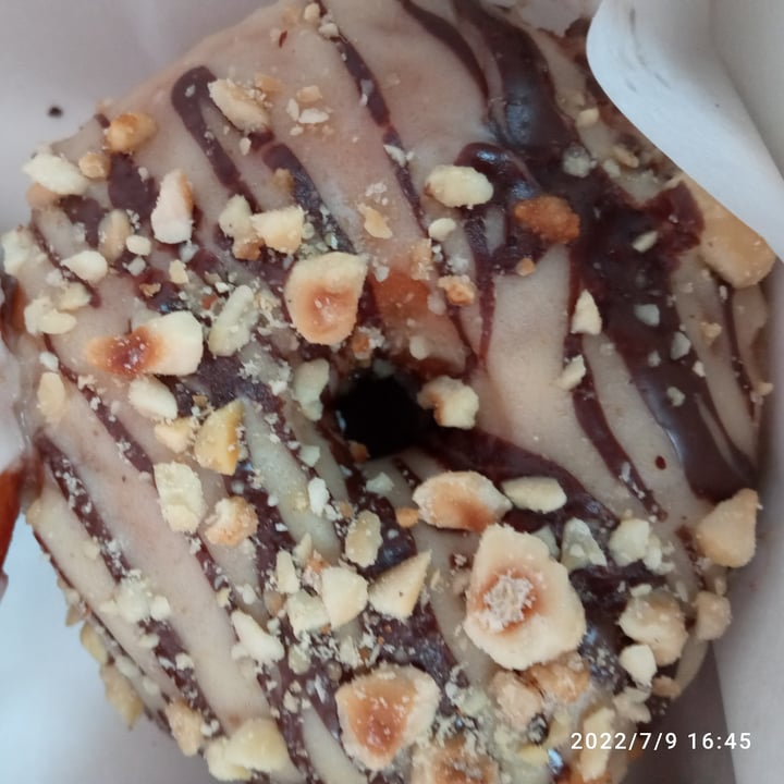 photo of Bite Me Café Donut Lotus shared by @yo65 on  11 Jul 2022 - review