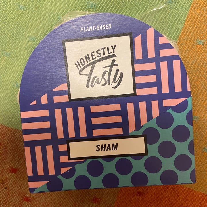 photo of Honestly Tasty Shamembert vegan cheese shared by @prisca on  16 Jan 2022 - review