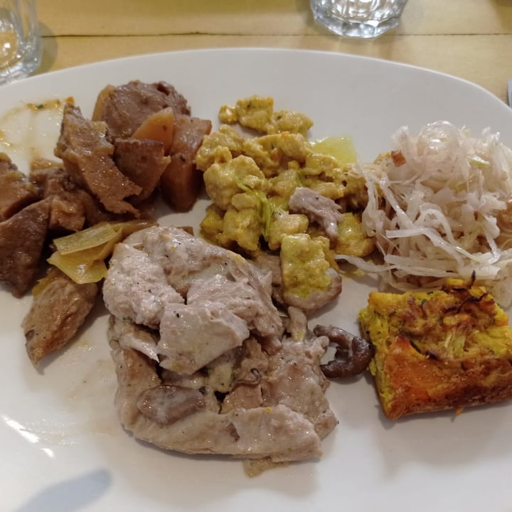 review photo of Ops! Piatto misto - buffet shared by @thetasteofcherry on 31 May 2022 - review