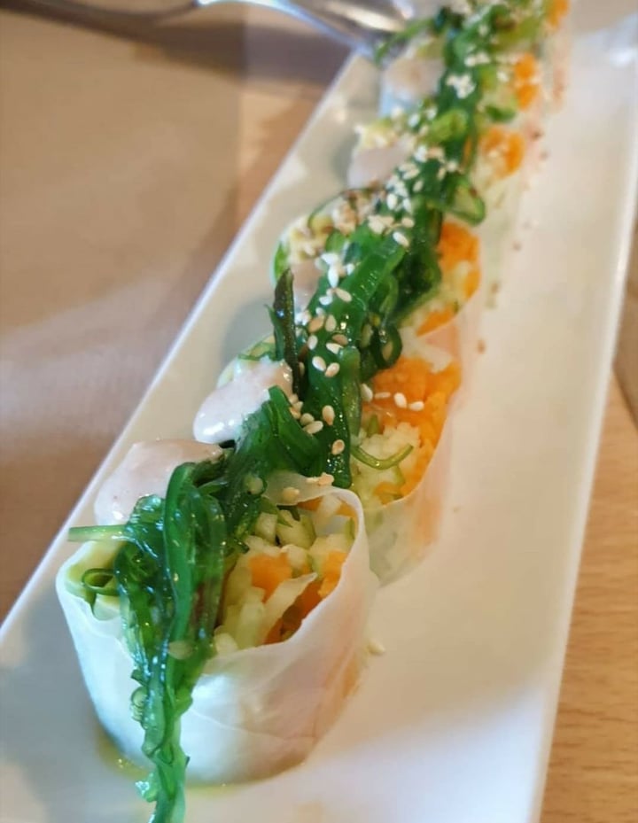 review photo of El Perro Verde Sushi Vegano shared by @alituxiciesonce on 09 Apr 2020 - review