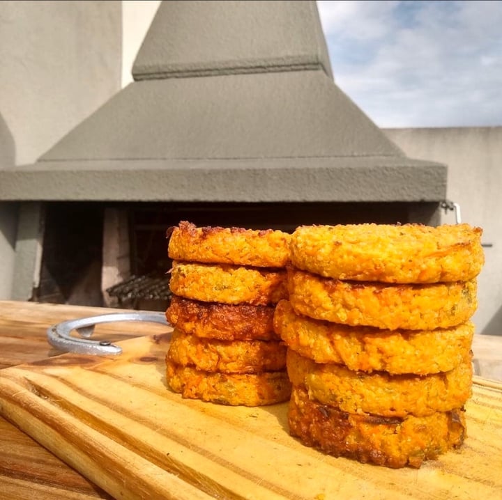 review photo of Dtox Hamburguesas de garbanzos y calabaza shared by @sofimontanari on 10 Apr 2020 - review