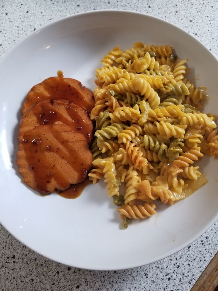 photo of Tofurky Plant-Based Ham Style Roast with Amber Ale Glaze shared by @vegandyeries on  02 Feb 2019 - review
