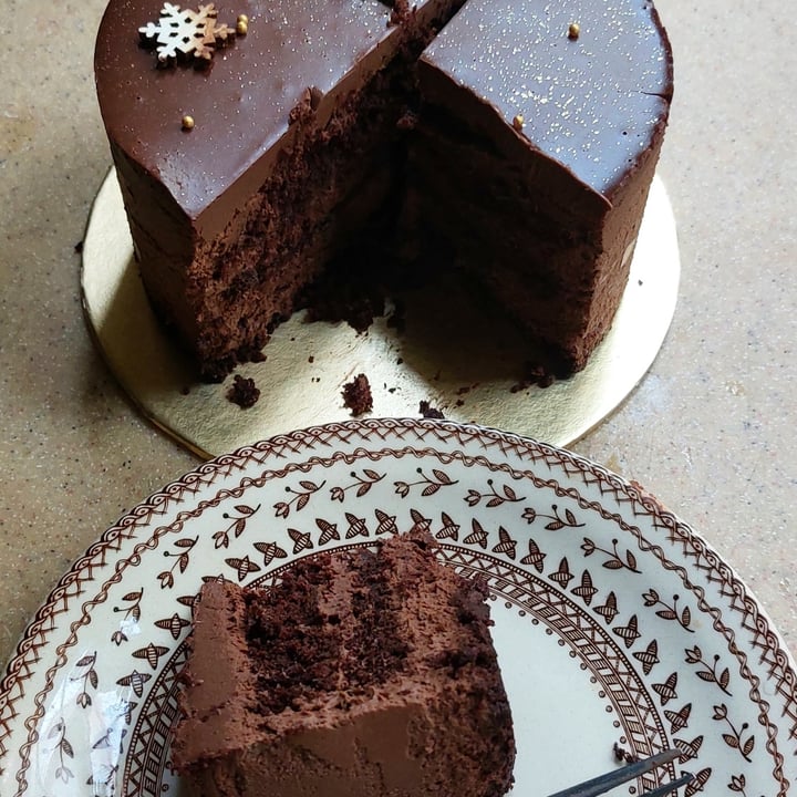 photo of Róa Mocha Chocolate Cake shared by @spveg on  17 Dec 2022 - review