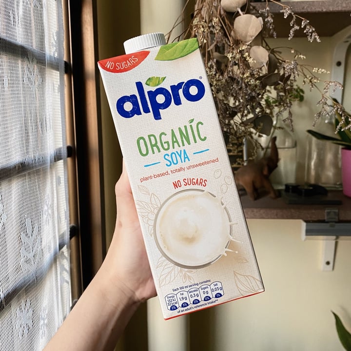 photo of Alpro Unsweetened Organic Soya Milk  shared by @deinocheirus on  04 Jun 2021 - review