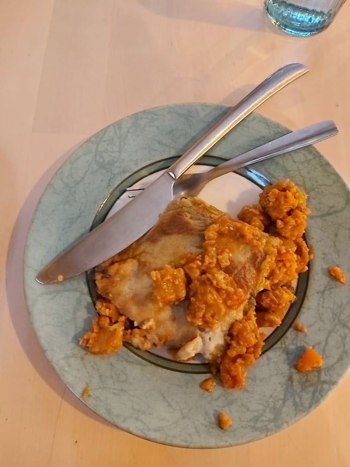 review photo of Salamanca Magenta Cafe & Bar Musaka Vegana shared by @coeurroux on 14 Nov 2019 - review