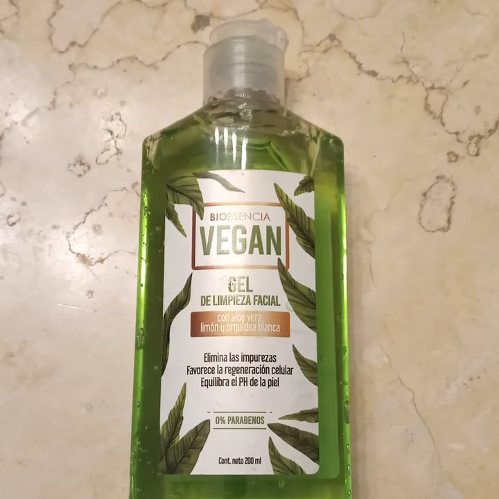 review photo of Bioesencia Vegan Gel de limpieza facial shared by @natalia22 on 25 Nov 2022 - review