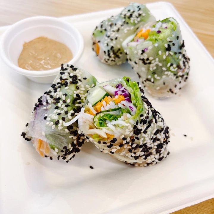 photo of Naked Earth Cafe Summer Rolls shared by @veggiexplorer on  25 Sep 2021 - review