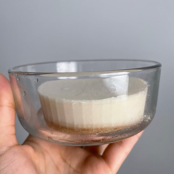 review photo of Trader Joe's Cheese-Less Cheesecake shared by @soularflare on 26 Apr 2021 - review