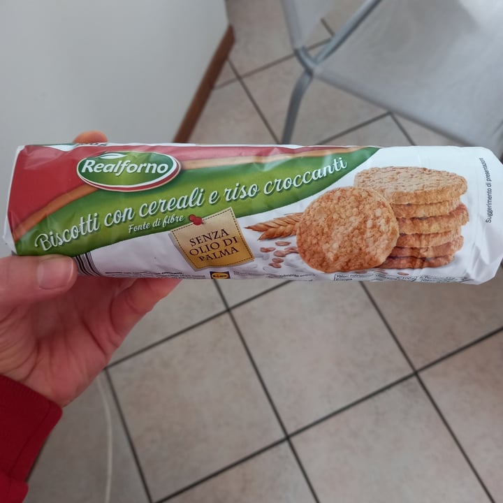 photo of Realforno Biscotti con cereali e riso croccanti shared by @lorenza96 on  26 Mar 2022 - review