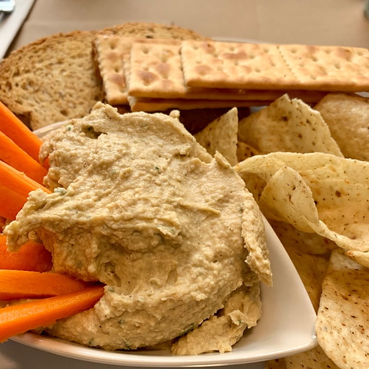 photo of Restaurante Verde Mostaza Hummus De Garbanzo shared by @naivoncake on  09 May 2021 - review