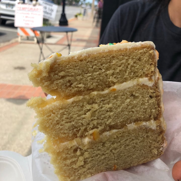 photo of Wild Rabbit Bistro Orange Blossom Vegan Cake shared by @leashy on  20 May 2020 - review