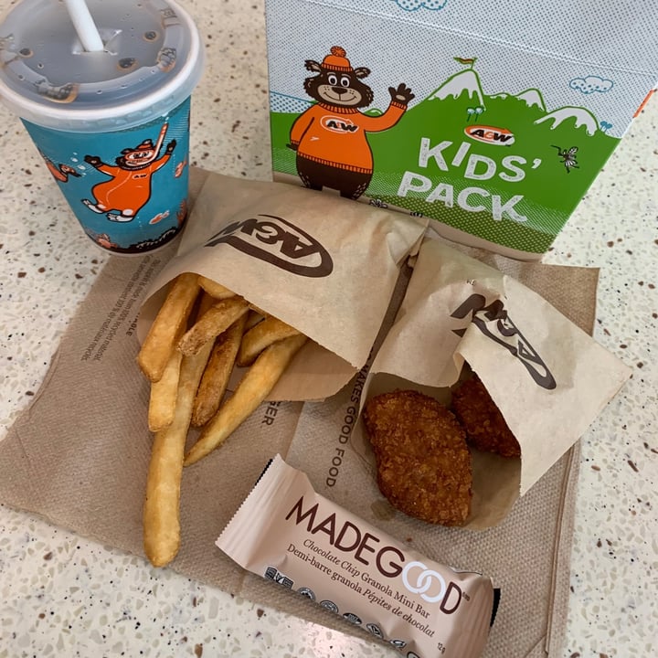 photo of A&W Canada Kids Pack Beyond Meat Nuggets shared by @selene00 on  02 Sep 2021 - review