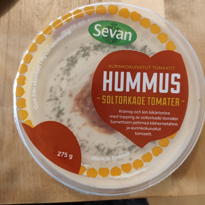 photo of Sevan Hummus Soltorkade Tomater shared by @enkelvegan on  12 Jun 2021 - review