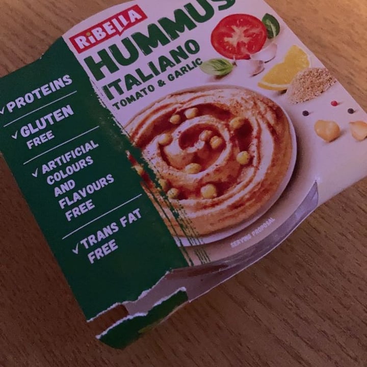 photo of Ribella Hummus Italiano - Tomato & Garlic shared by @vegan737363 on  12 Feb 2021 - review