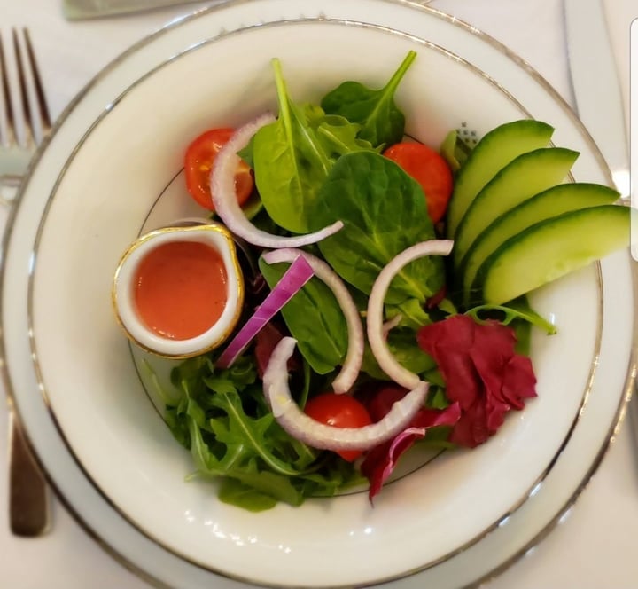 review photo of Restaurant Le Parlementaire Celery Root Stake With Cashew Cheese and Avocado Puree shared by @veganthropist on 11 May 2019 - review