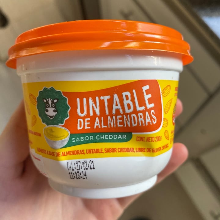 review photo of Felices Las Vacas Untable de Almendras Sabor Cheddar shared by @valentommasino on 23 Mar 2021 - review
