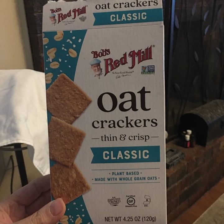 photo of Bob's Red Mill Oat Crackers - Classic -thin & crisp shared by @thedarktower on  05 Jul 2022 - review
