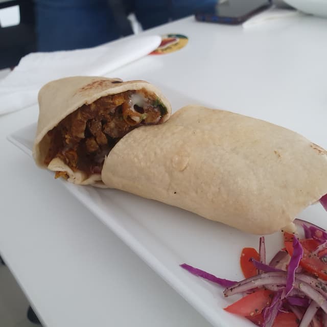 Foto do prato “Mock Meat & Mushroom Wrap”