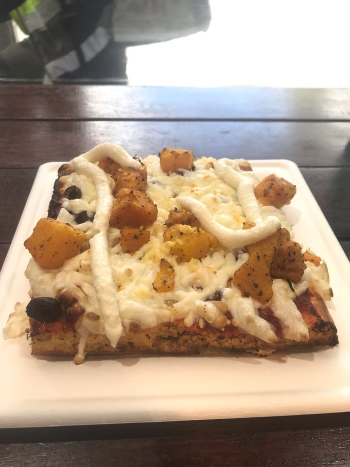 photo of Sliced Detroit Pizza Pizzas shared by @corinna on  10 Oct 2019 - review