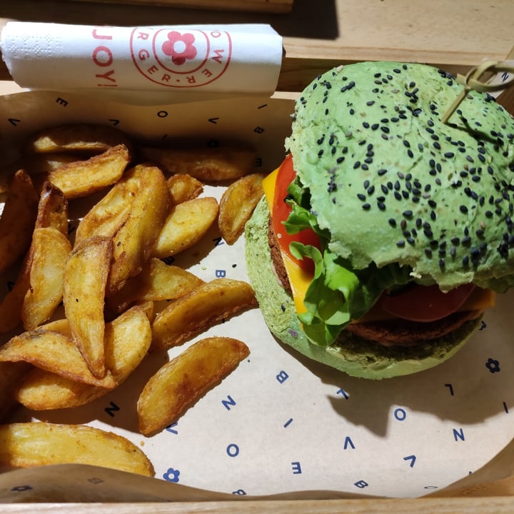 photo of Flower Burger Jungle Burger shared by @ambras on  01 Nov 2021 - review