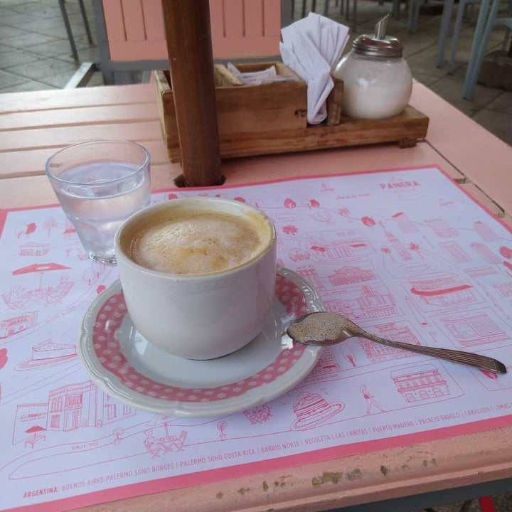 photo of La panera rosa Café doble con leche de almendras shared by @romibaranda on  17 Mar 2022 - review