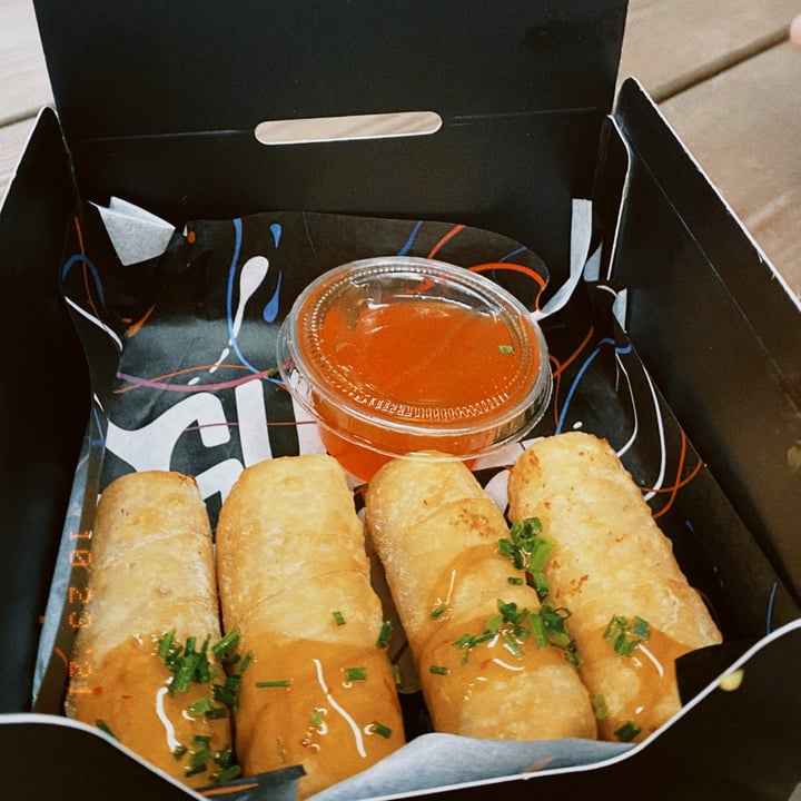 photo of Guakame Street Food Teques con salsa sweet chili shared by @saradoval on  25 Oct 2021 - review
