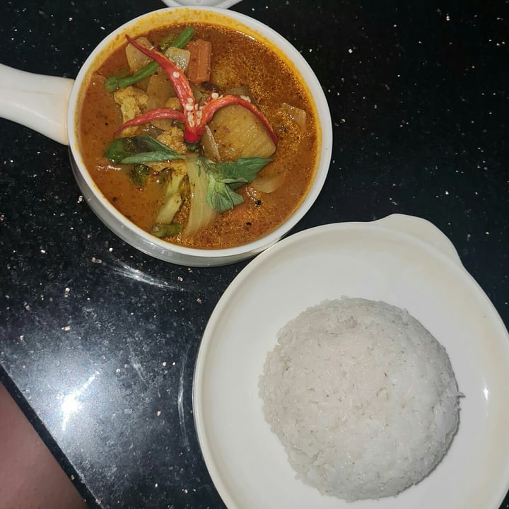 photo of Temple Design Restaurant Khmer Red Curry shared by @laurined on  16 Oct 2022 - review