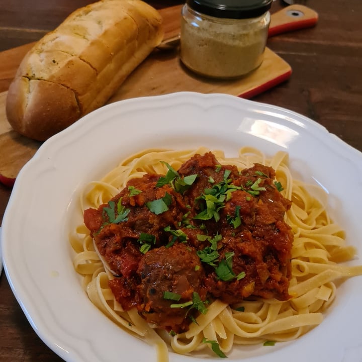 review photo of Earth Grown Meatless Meat Balls shared by @nightinghale on 13 Feb 2021 - review