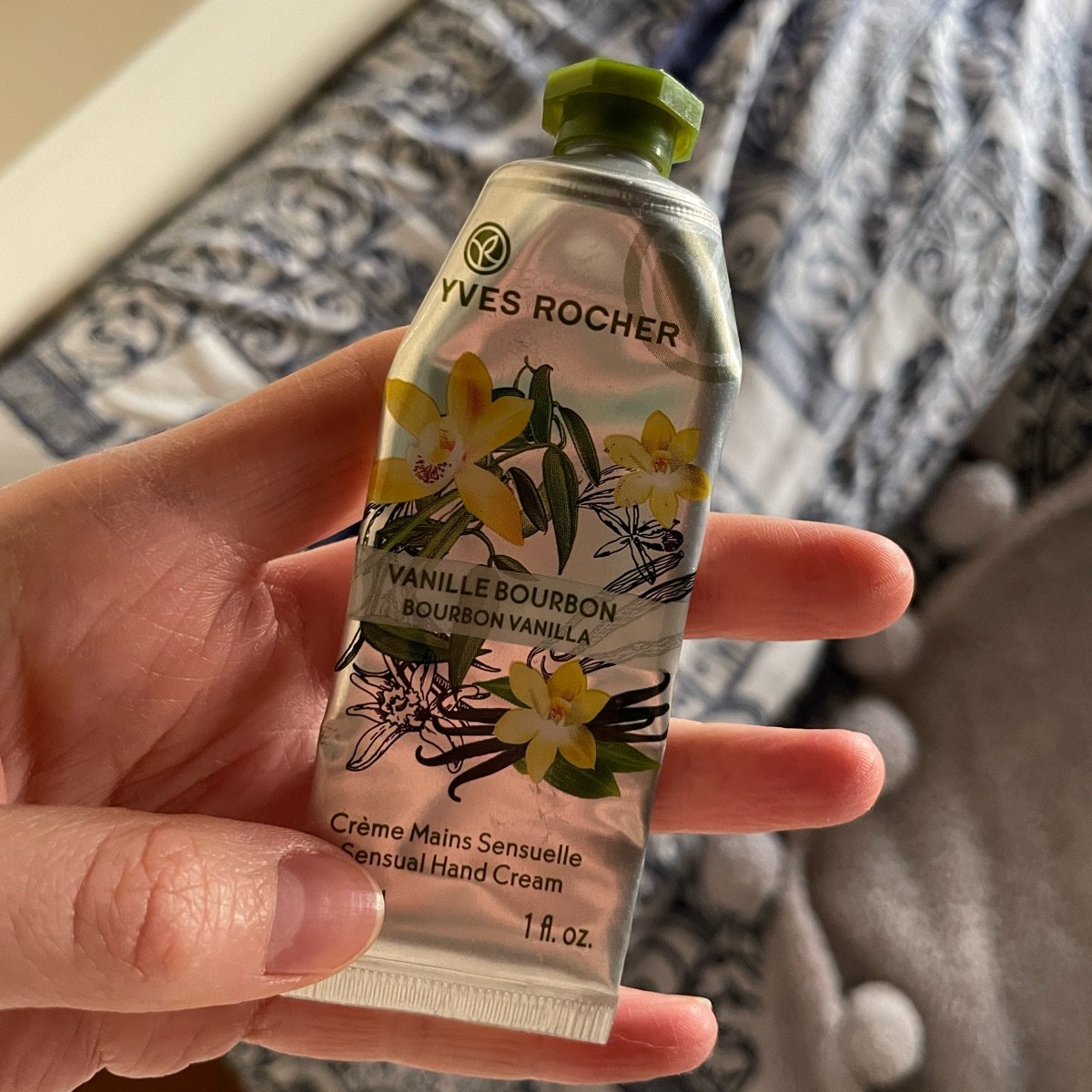 Crema mani vaniglia at Yves rocher Review by @bloomingbeatrice