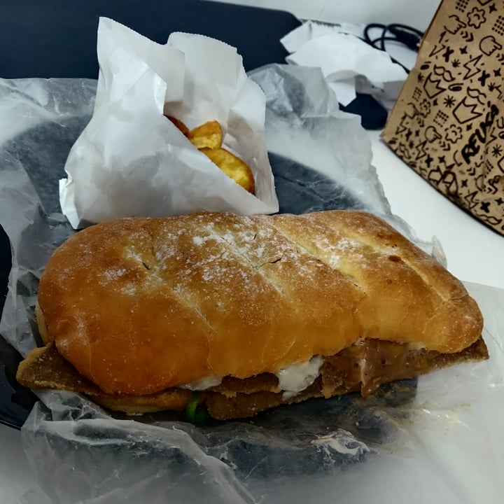 review photo of Gordo Vegano Sándwich de Mila de fugazzetta shared by @leormax on 13 Sep 2021 - review