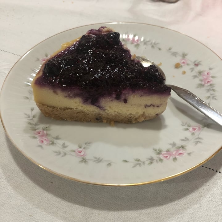 photo of Siembra Pasteleria Vegetal Cheesecake De Frutos Rojos shared by @dprieto on  17 Oct 2022 - review