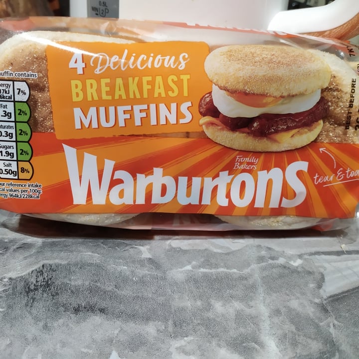 photo of Warburtons 4 delicious breakfast muffins shared by @camomilly on  22 Mar 2022 - review