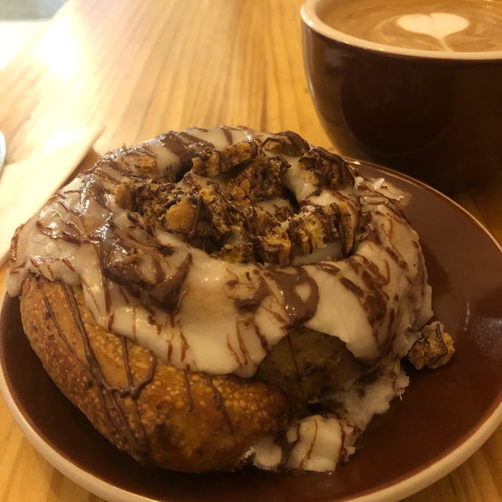 photo of Angéla - Deli & Coffee roll de canela shared by @carovivern on  09 Mar 2022 - review