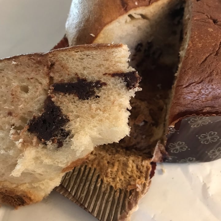 review photo of La Via Del Grano Dolce Pasqua vegana con crema al cioccolato shared by @bgenny on 19 Apr 2022 - review
