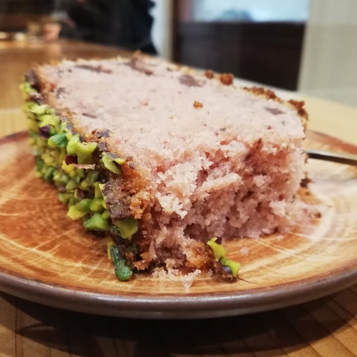 photo of Kintsugi tea&cakes Vegan cake (fragolina di bosco) shared by @omsohum on  07 Feb 2021 - review
