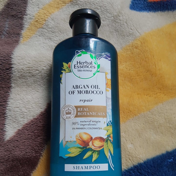 review photo of Herbal Essences Bio Renew Repair Argan oil shared by @sebacelta on 28 Aug 2022 - review