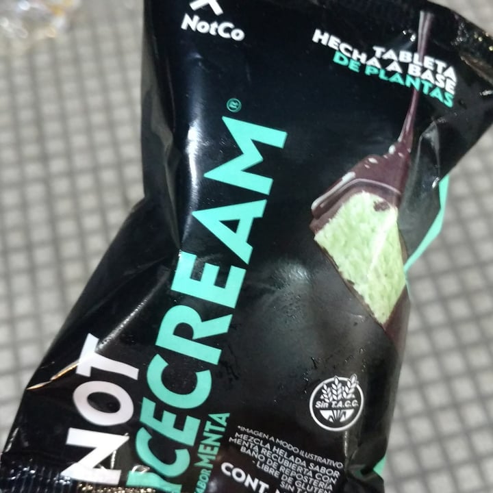 photo of NotCo Not Icecream Sabor Menta shared by @franmorello on  03 Nov 2021 - review