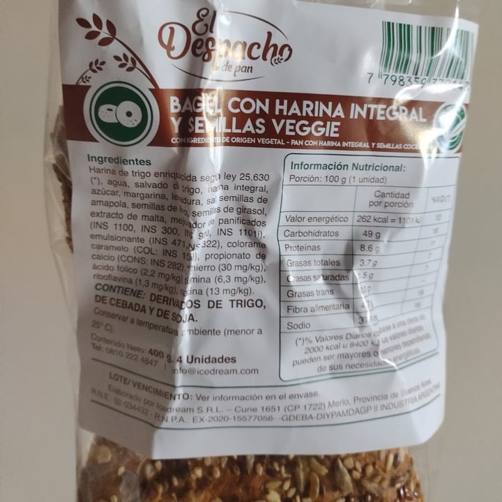 review photo of El Despacho de Pan Bagel Integral Con Semillas shared by @pablofede on 15 Oct 2021 - review